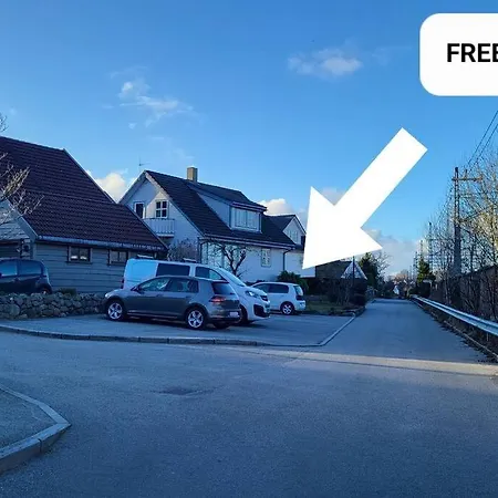 Appartement Flott Leilighet I Stille Og Rolig Omrade, Med Gratis Privat Parkering! *