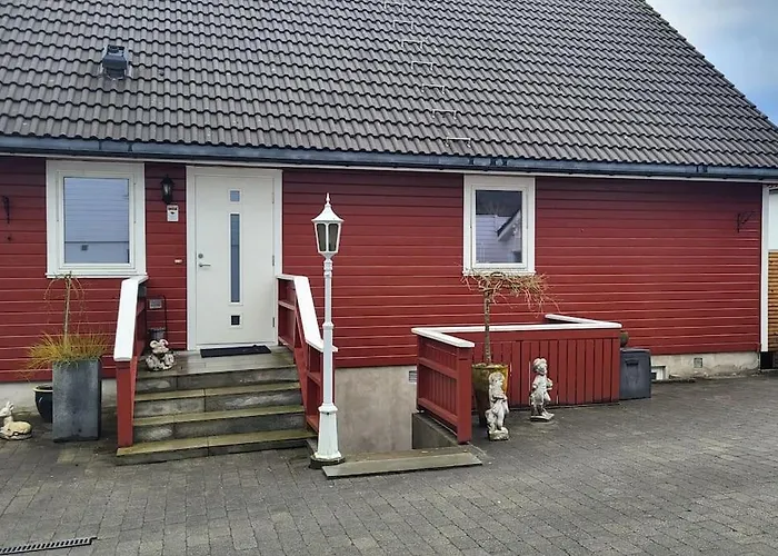 Flott Leilighet I Stille Og Rolig Omrade, Med Gratis Privat Parkering! Appartement *
